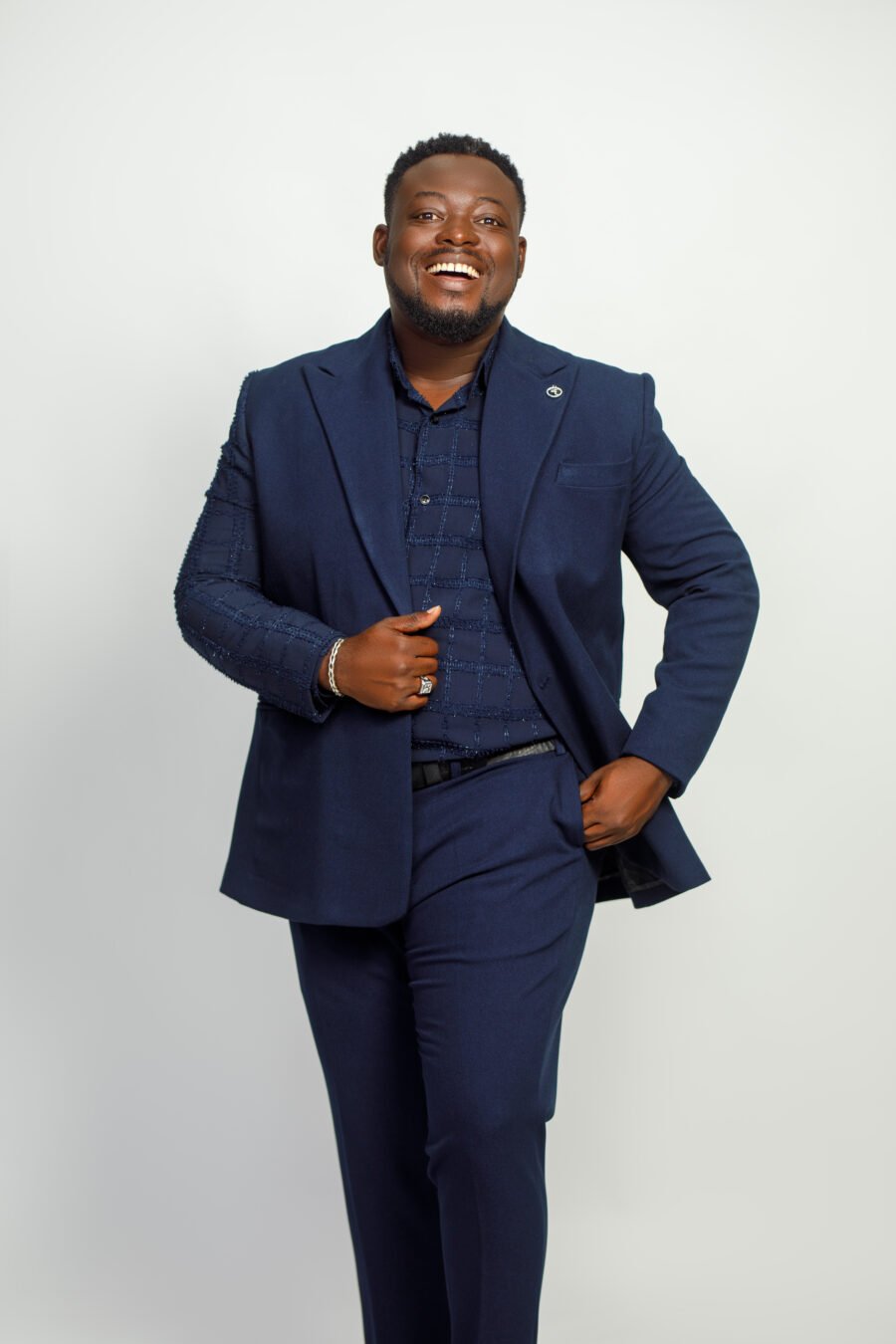 SUIT - Image 3