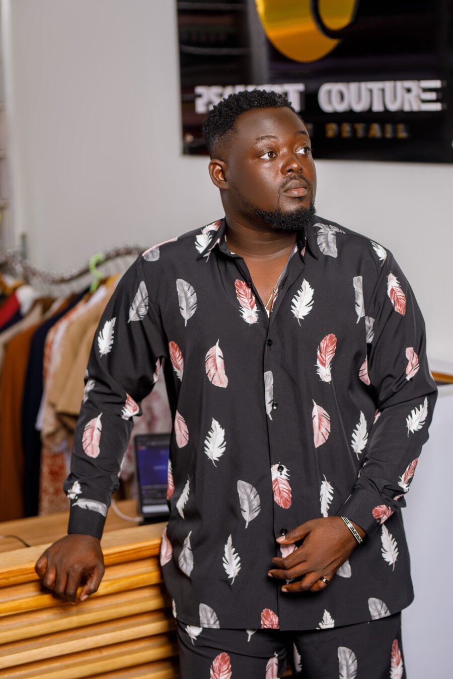 STREET WEAR - Image 2